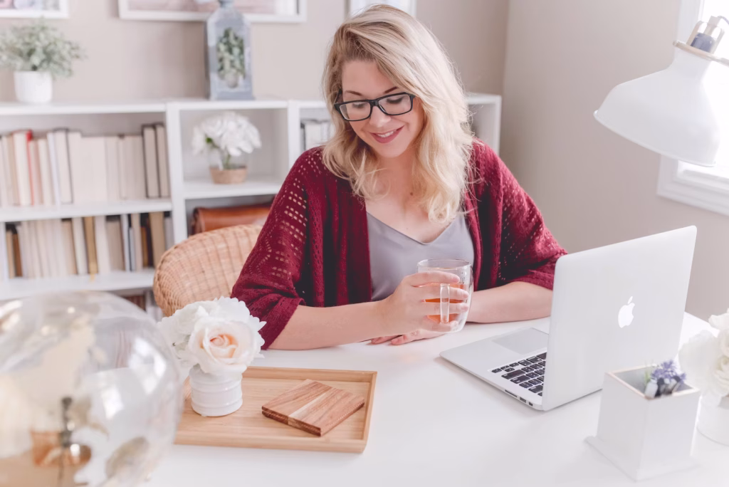 Heather Surpassed Her $100,000 Investing Goal by $22,000 Before Turning 29