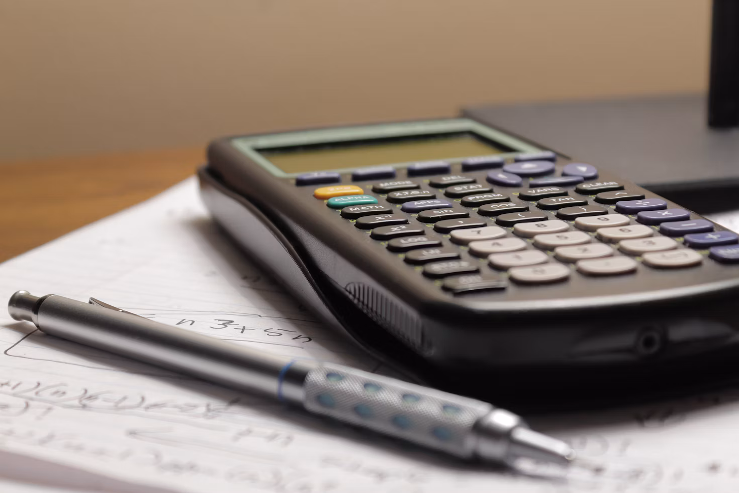 Roth vs traditional retirement strategy